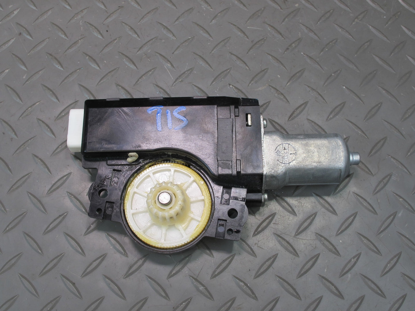 08-09 Lexus USE20L Is-f Sunroof Moonroof Motor Drive Unit 63260-53041 OEM