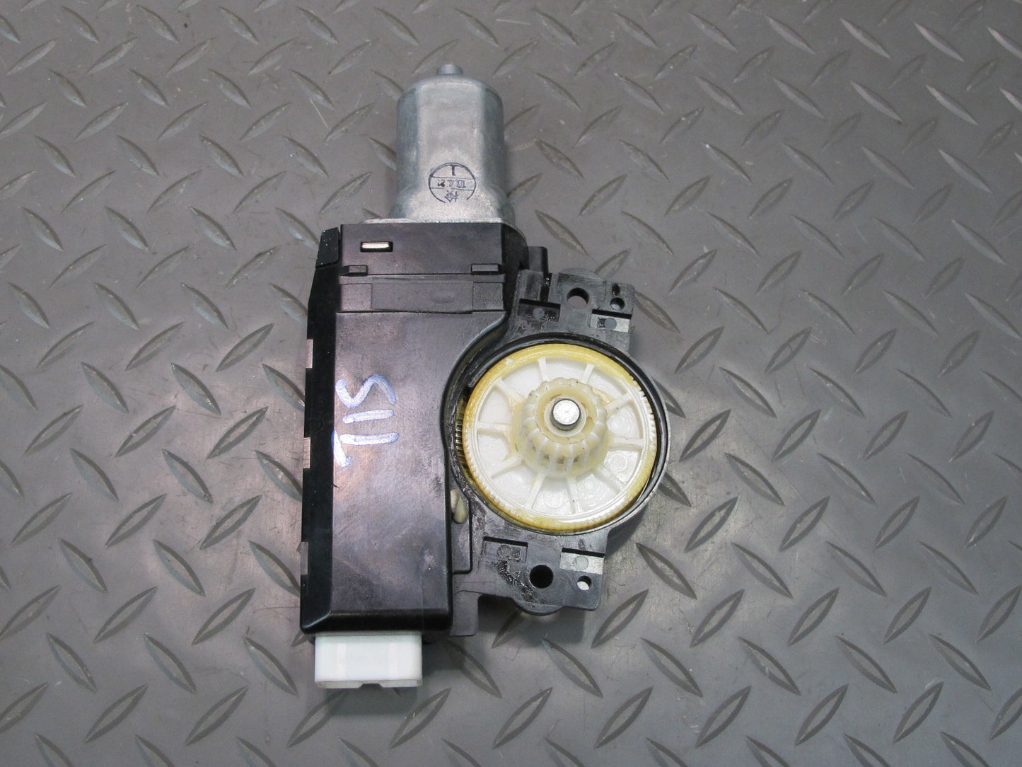 08-09 Lexus USE20L Is-f Sunroof Moonroof Motor Drive Unit 63260-53041 OEM