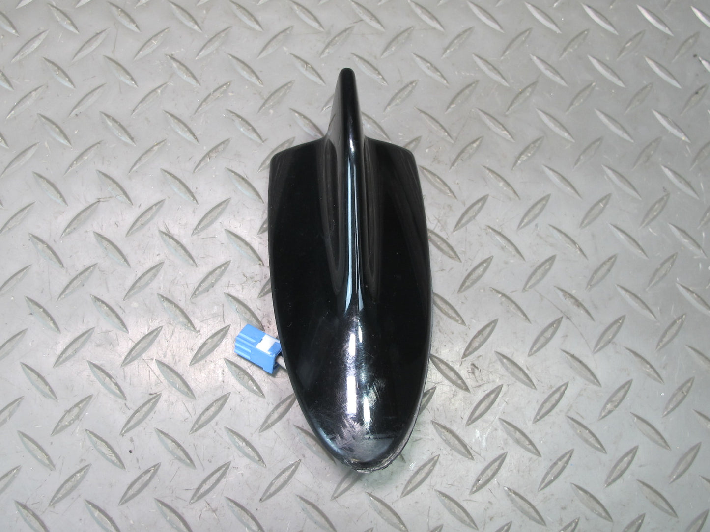 08-10 Lexus USE20L Is-f Rear Upper Roof Radio Shark FIN Antenna Obsidian OEM