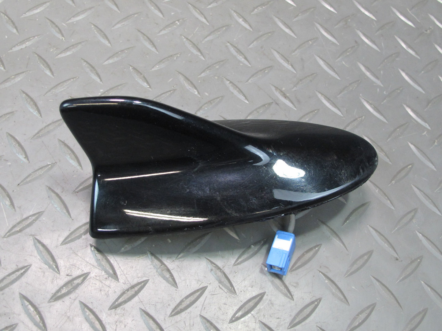 08-10 Lexus USE20L Is-f Rear Upper Roof Radio Shark FIN Antenna Obsidian OEM