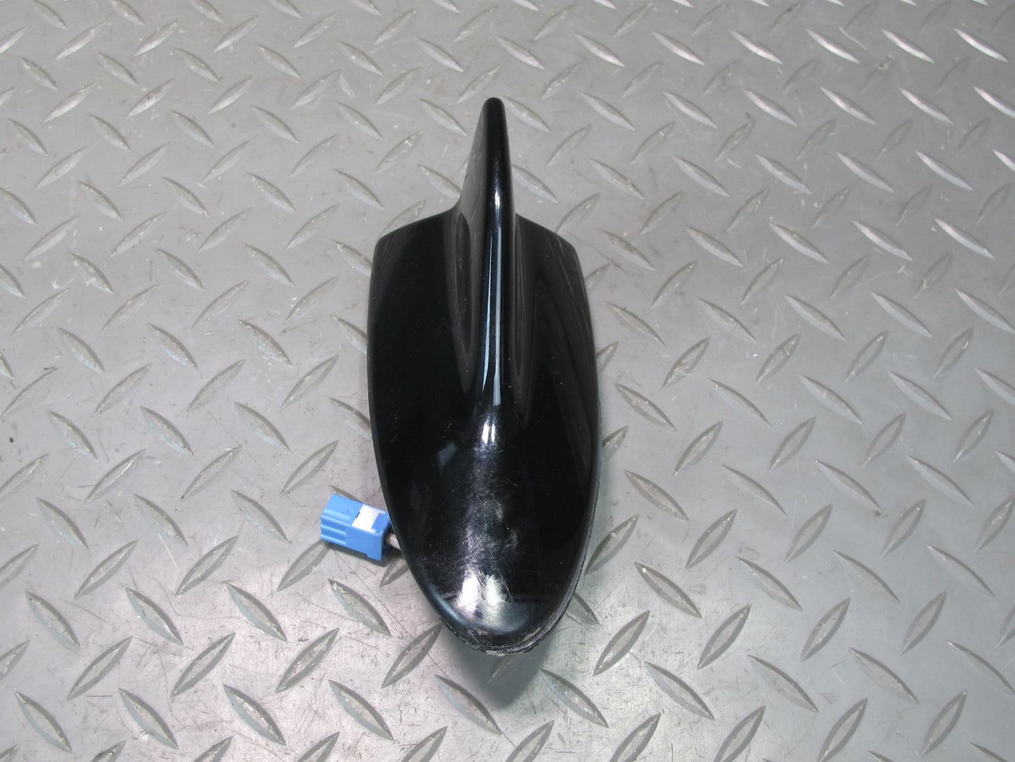 08-10 Lexus USE20L Is-f Rear Upper Roof Radio Shark FIN Antenna Obsidian OEM