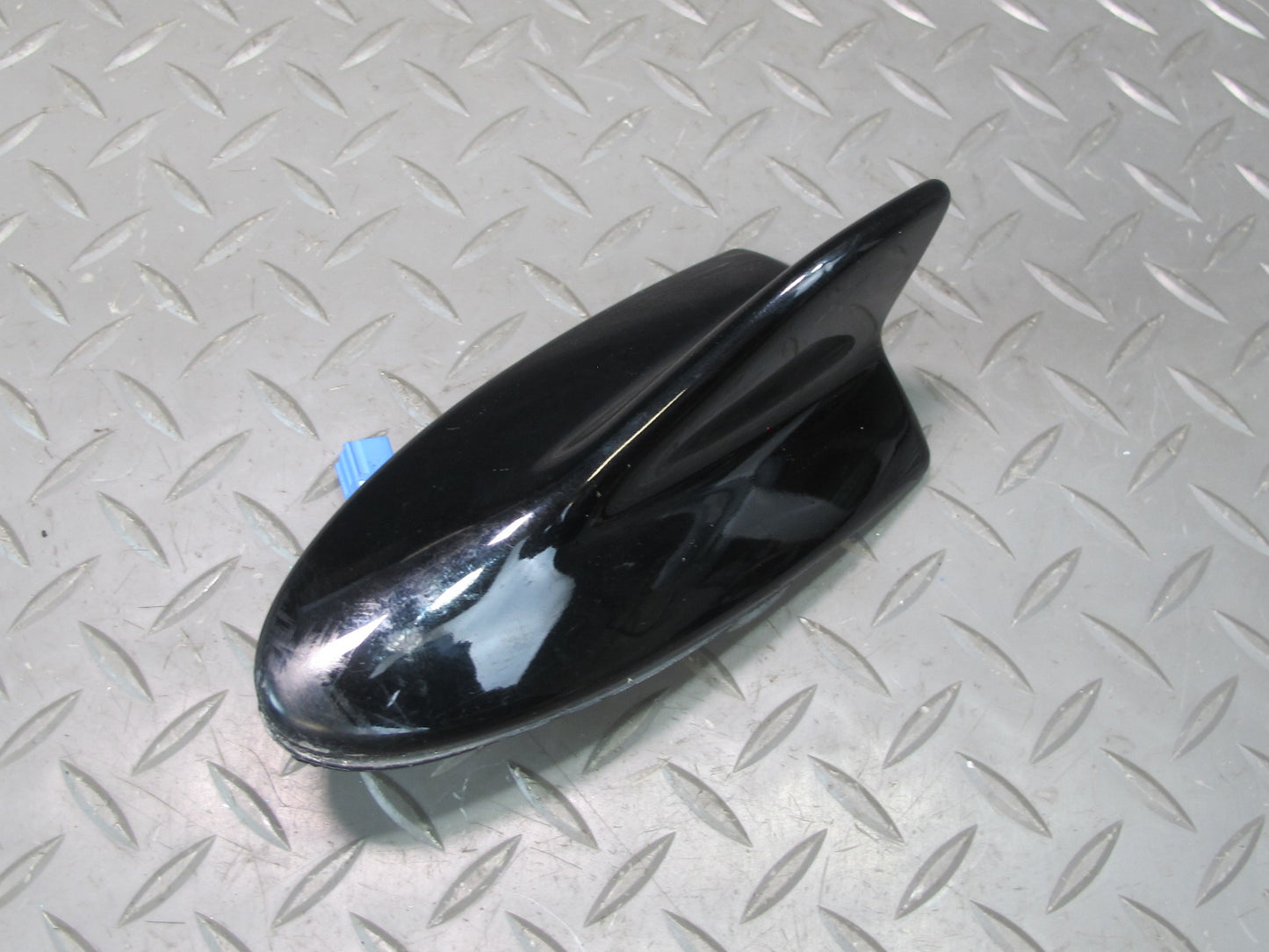 08-10 Lexus USE20L Is-f Rear Upper Roof Radio Shark FIN Antenna Obsidian OEM
