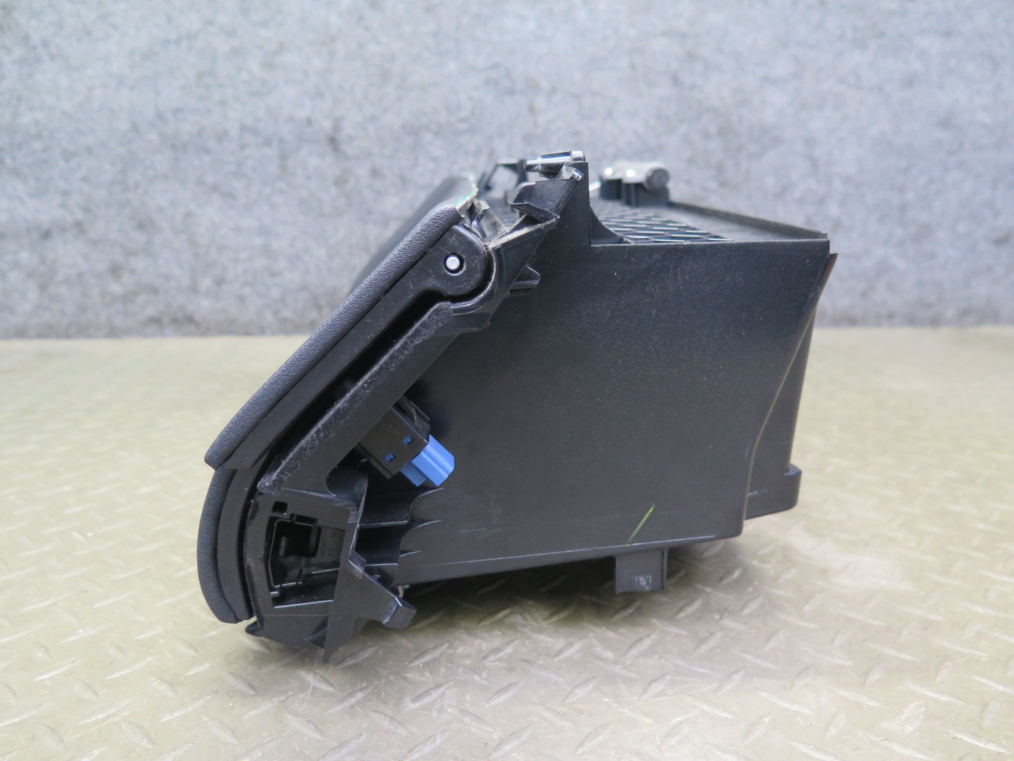 08-14 Lexus USE20L Is-f Dashboard Dash Right Glove Box Black OEM