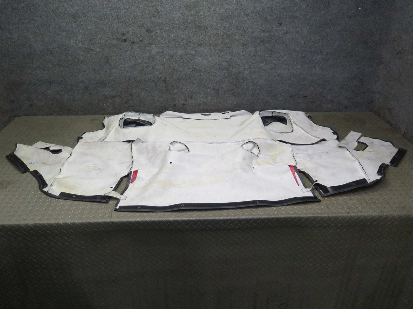 04-09 Nissan Z33 350Z Convertible TOP Roof Leather Compartment Liner Cover OEM