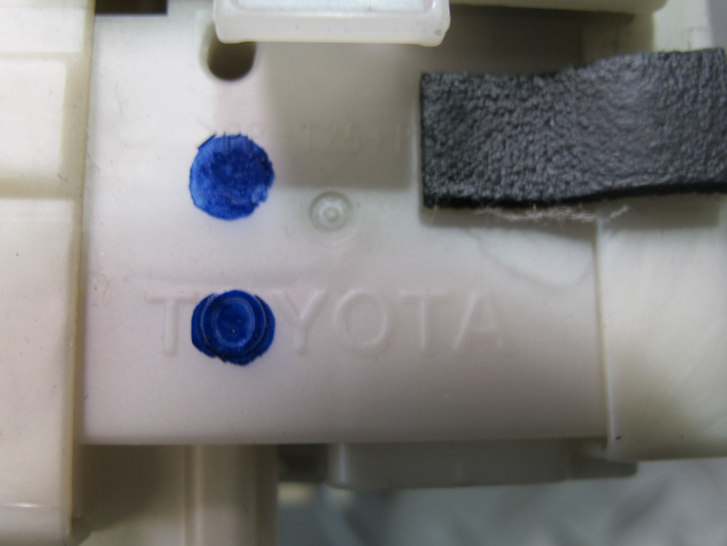 2008 Lexus USE20L Is-f Fuse Relay Junction Box Module 82730-53500 OEM