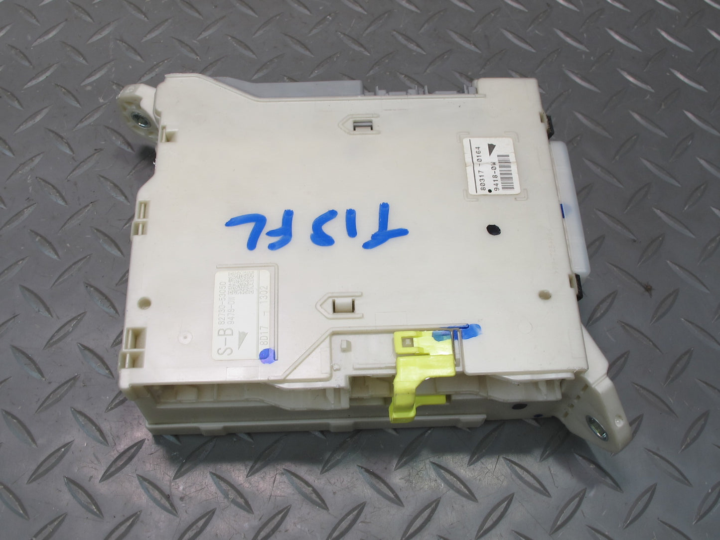 08-10 Lexus IS250 IS350 Is-f Sedan Front Left Fuse Relay Junction Box Module OEM