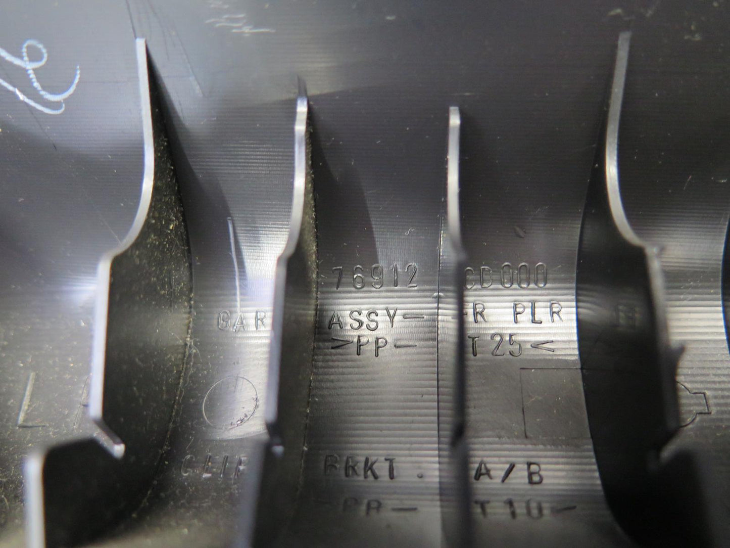 04-09 Nissan Z33 350Z Convertible Front Interior A Pillar Trim Panel Set OEM