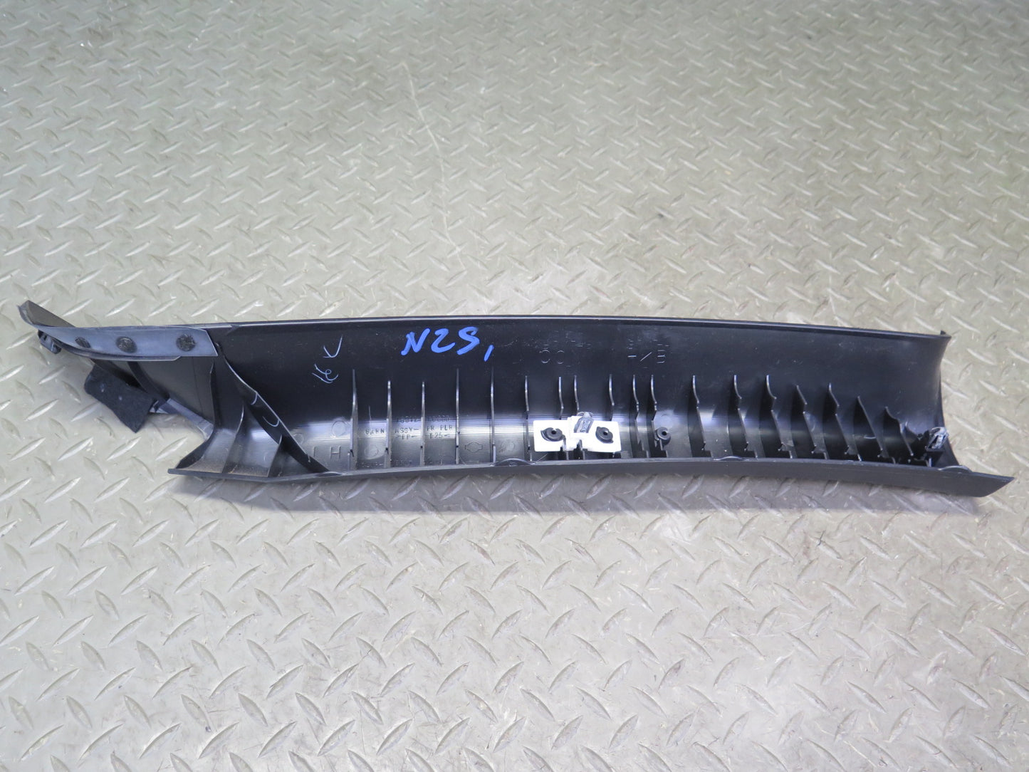 04-09 Nissan Z33 350Z Convertible Front Interior A Pillar Trim Panel Set OEM