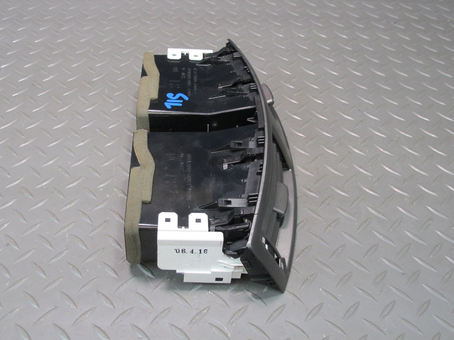 06-08 Lexus IS250 IS350 Is-f Dash Center Air Vent Grille 55670-53010 OEM