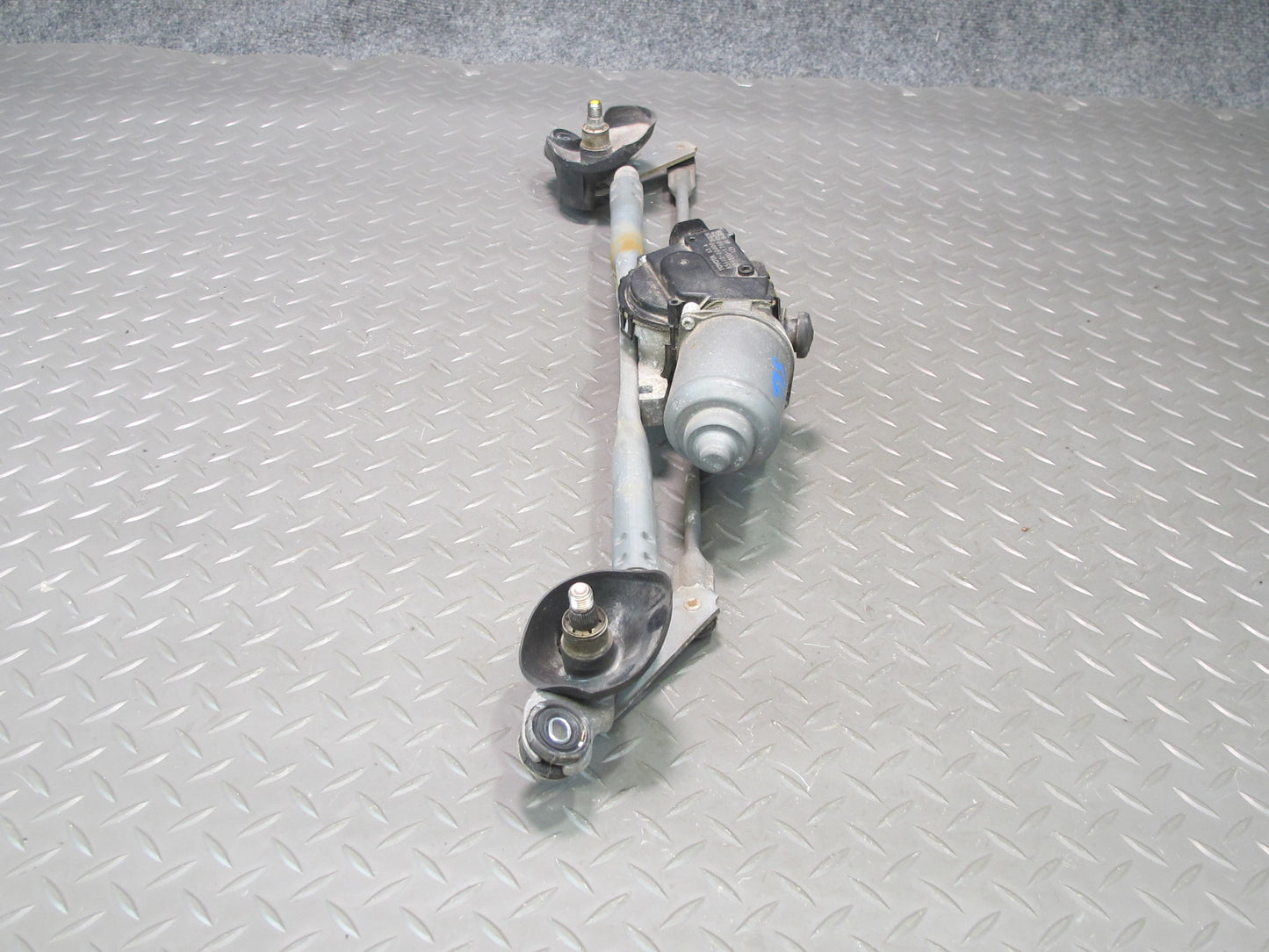 08-14 Lexus USE20L Is-f Windshield Wiper Transmission Linkage w Motor Assy OEM