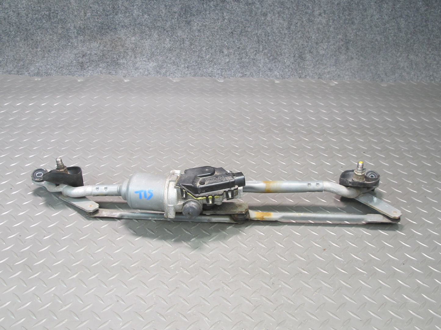 08-14 Lexus USE20L Is-f Windshield Wiper Transmission Linkage w Motor Assy OEM