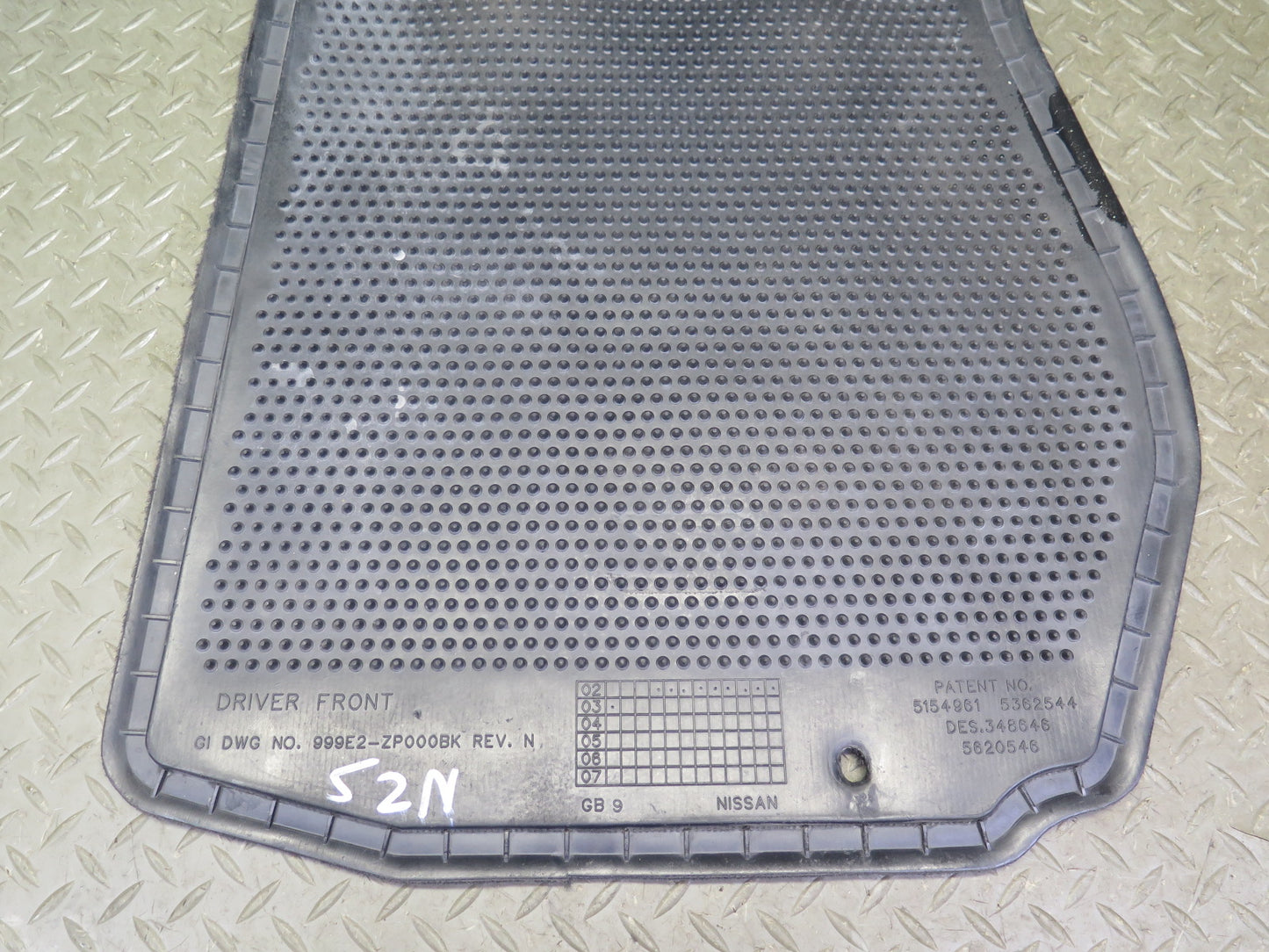 03-09 Nissan Z33 350Z Set of 2 Front Left & Right Carpet Floor MAT OEM