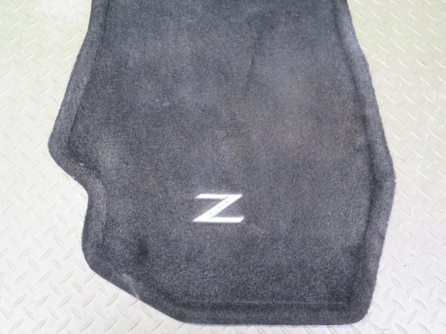 03-09 Nissan Z33 350Z Set of 2 Front Left & Right Carpet Floor MAT OEM