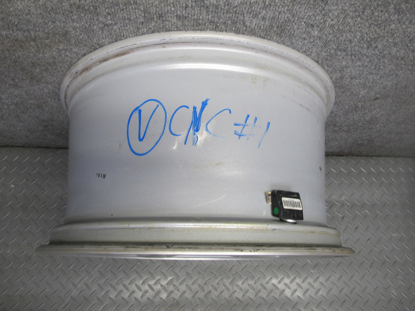 00-04 Chevrolet Corvette C5 Rear R18" Alloy Wheel Rim 18x9.5J ET65 9594182 OEM