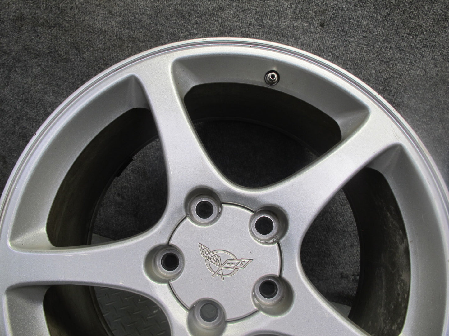 00-04 Chevrolet Corvette C5 Rear R18" Alloy Wheel Rim 18x9.5J ET65 9594182 OEM