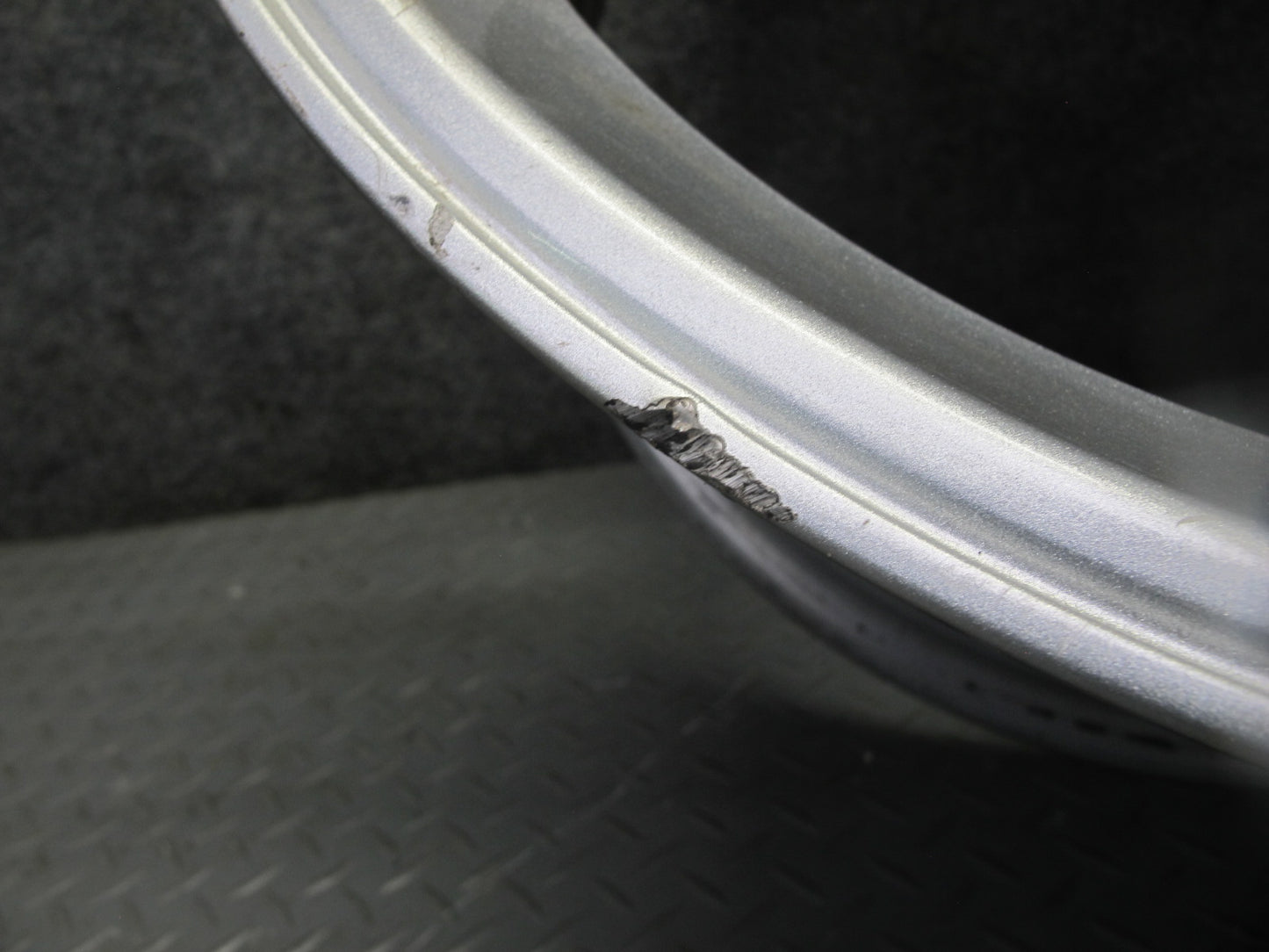 00-04 Chevrolet Corvette C5 Rear R18" Alloy Wheel Rim 18x9.5J ET65 9594182 OEM