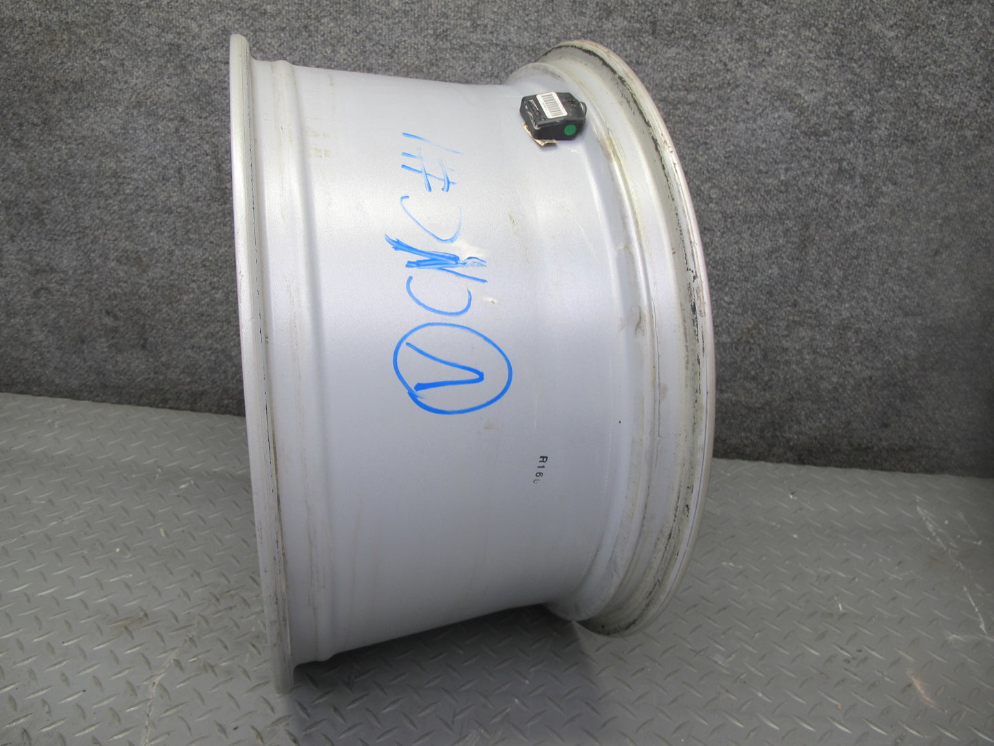 00-04 Chevrolet Corvette C5 Rear R18" Alloy Wheel Rim 18x9.5J ET65 9594182 OEM