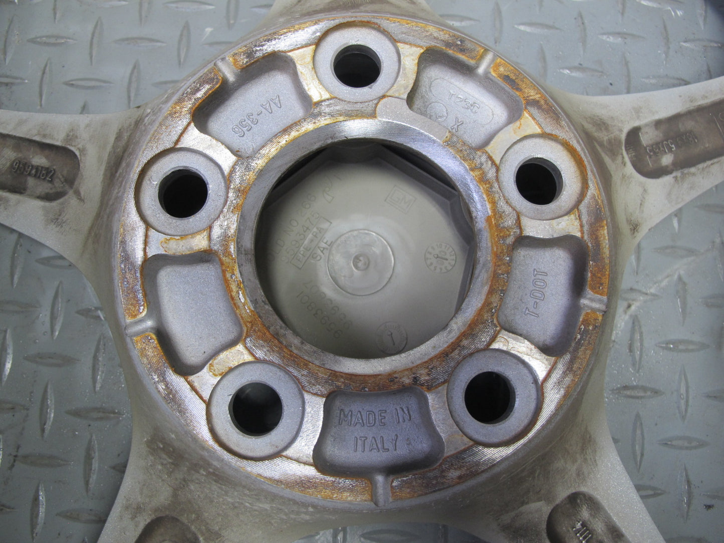 00-04 Chevrolet Corvette C5 Rear R18" Alloy Wheel Rim 18x9.5J ET65 9594182 OEM