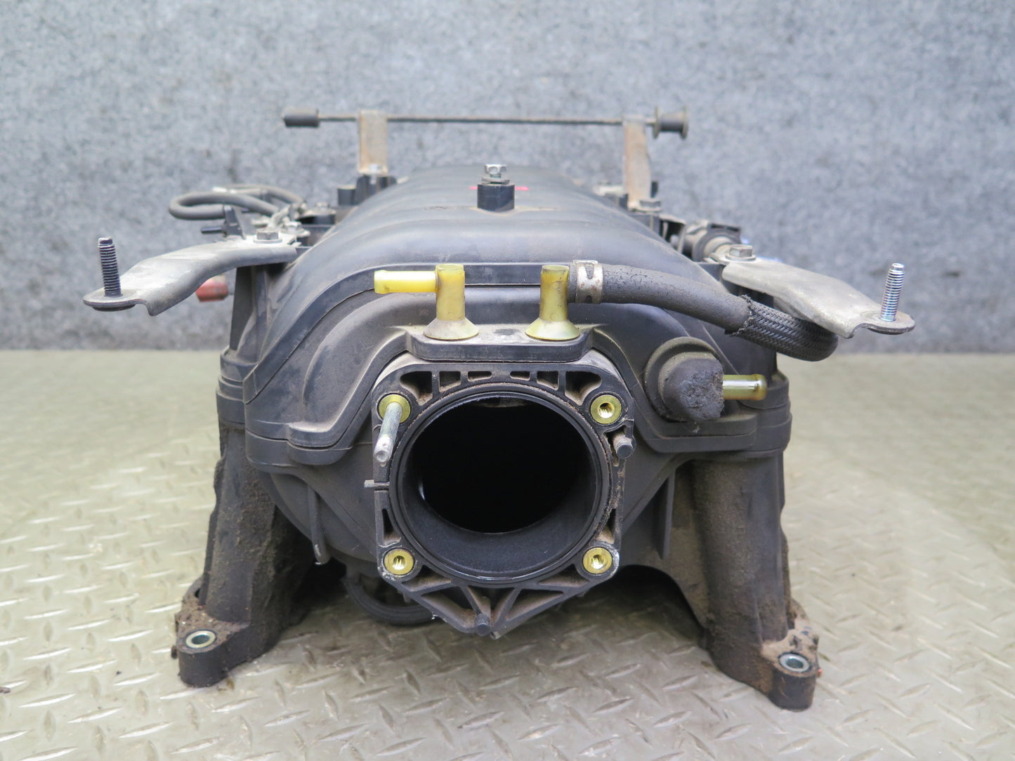 2006-2009 Lexus UZJ120L GX470 4.7L Engine Upper & Lower Air Intake Manifold Assy