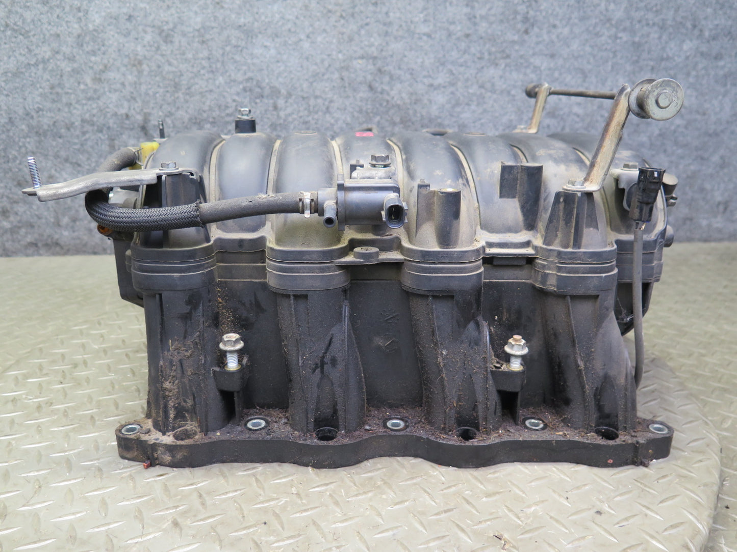 2006-2009 Lexus UZJ120L GX470 4.7L Engine Upper & Lower Air Intake Manifold Assy