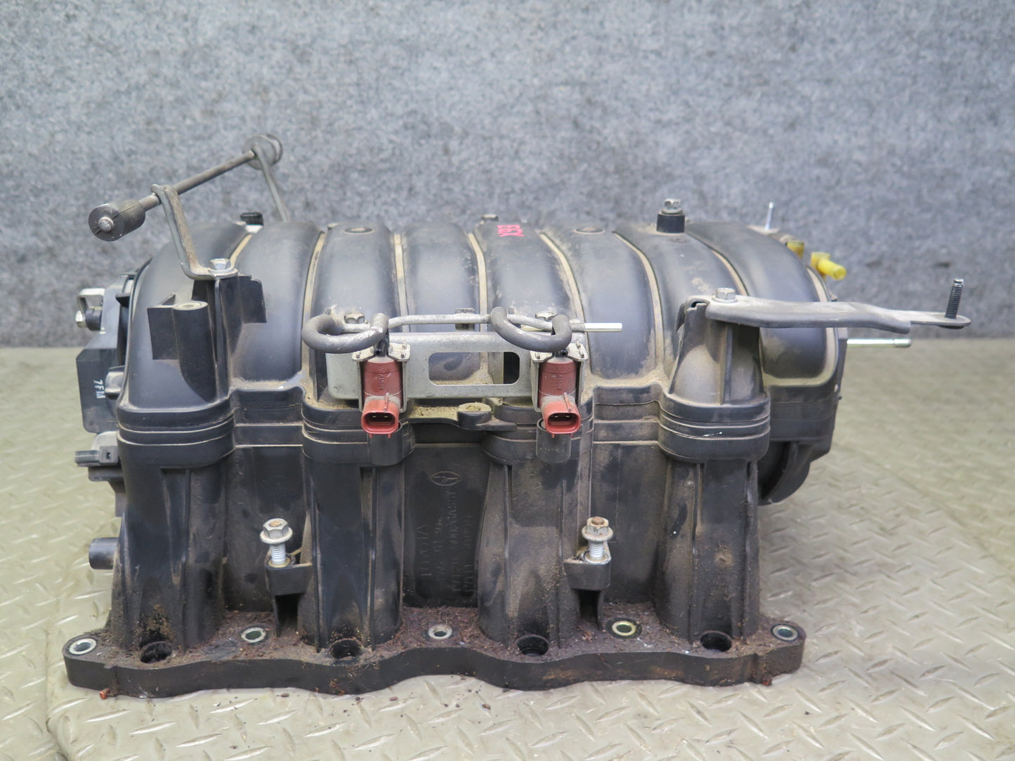 2006-2009 Lexus UZJ120L GX470 4.7L Engine Upper & Lower Air Intake Manifold Assy