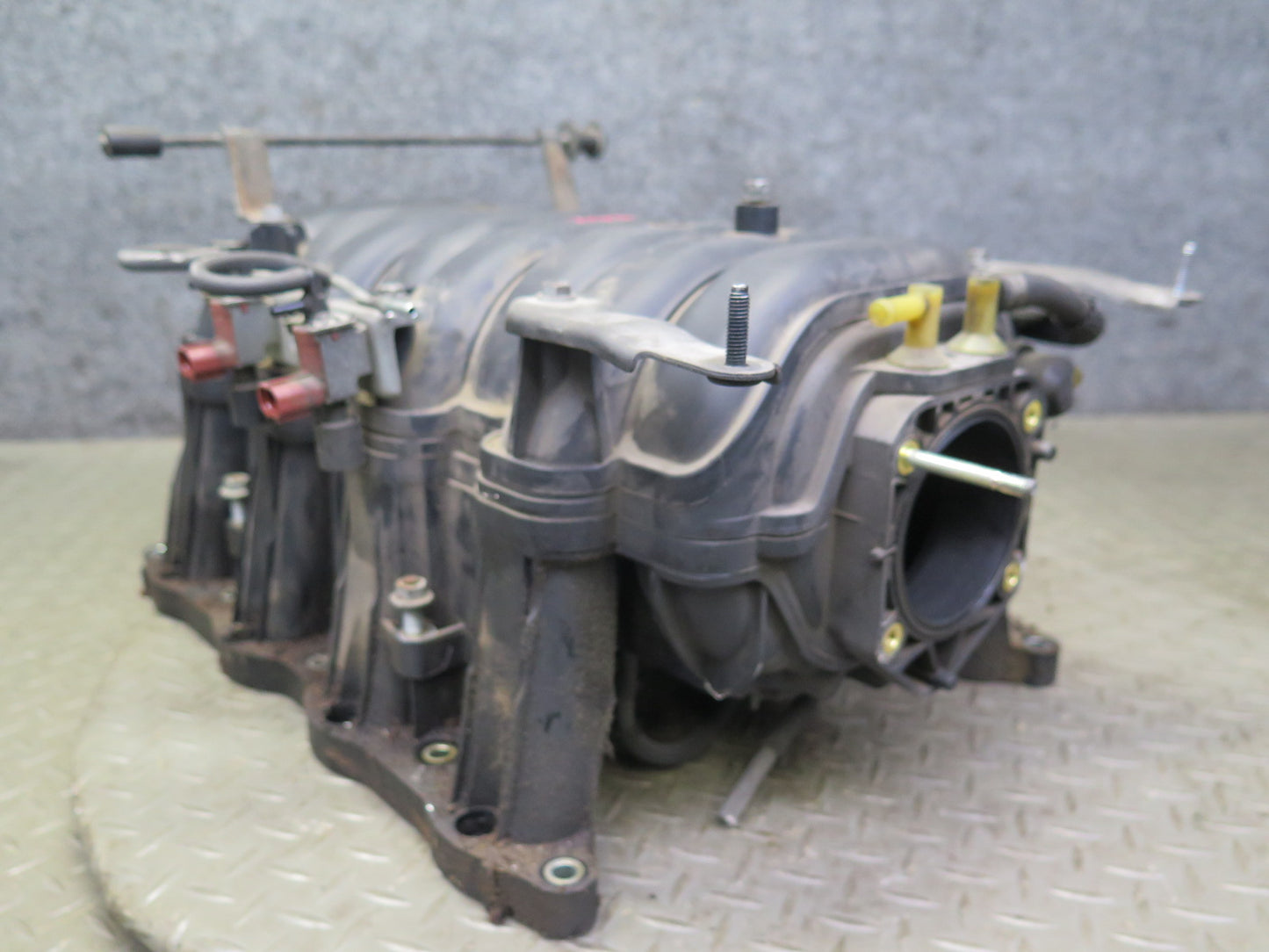 2006-2009 Lexus UZJ120L GX470 4.7L Engine Upper & Lower Air Intake Manifold Assy