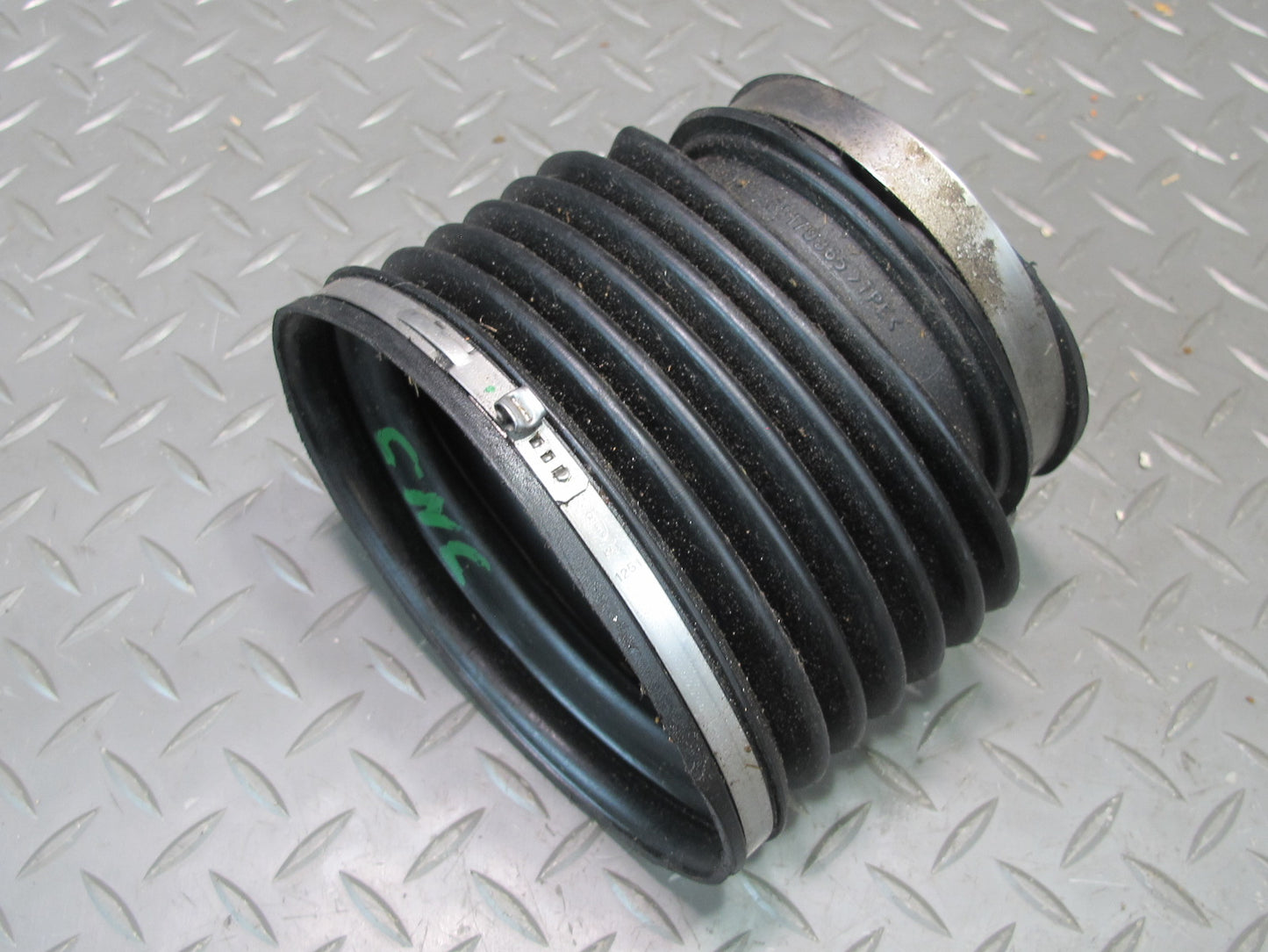 01-04 Chevrolet Corvette C5 Air Intake Duct Tube Bridge w Pipe Hose OEM