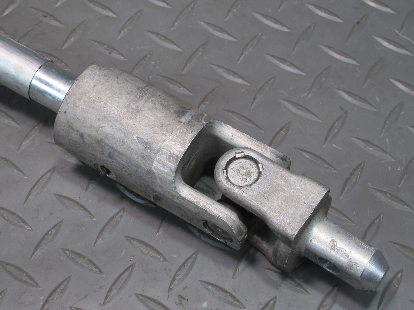 99-04 Chevrolet Corvette C5 Steering Column Intermediate U Joint Shaft OEM