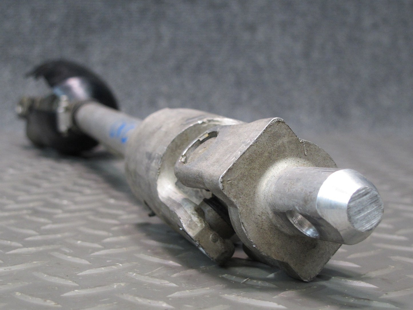 99-04 Chevrolet Corvette C5 Steering Column Intermediate U Joint Shaft OEM