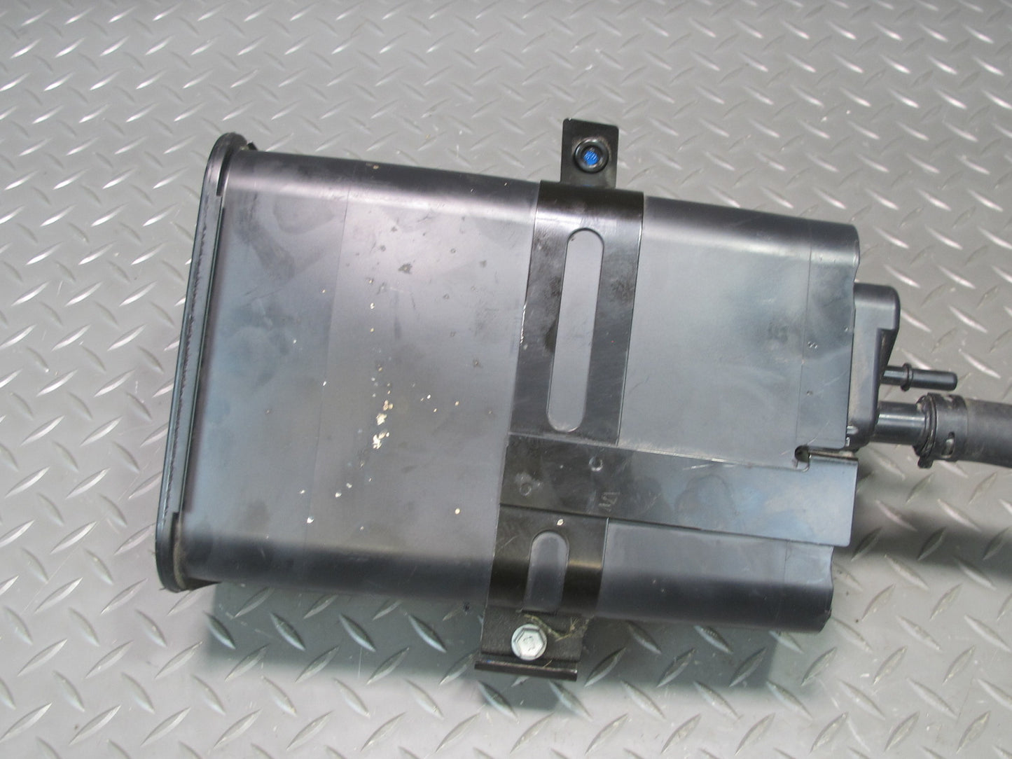 00-04 Chevrolet Corvette C5 Fuel Evap Vapor Charcoal Canister OEM