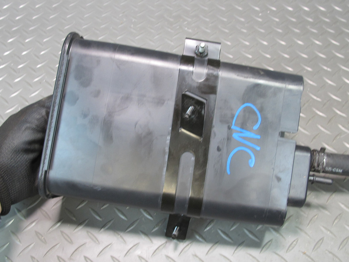 00-04 Chevrolet Corvette C5 Fuel Evap Vapor Charcoal Canister OEM