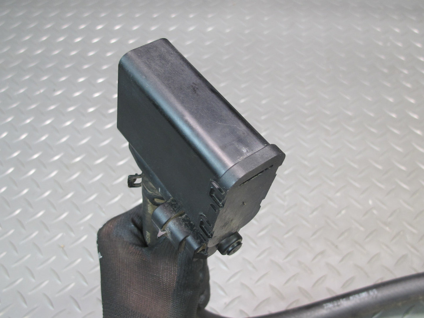 00-04 Chevrolet Corvette C5 Fuel Evap Vapor Charcoal Canister OEM