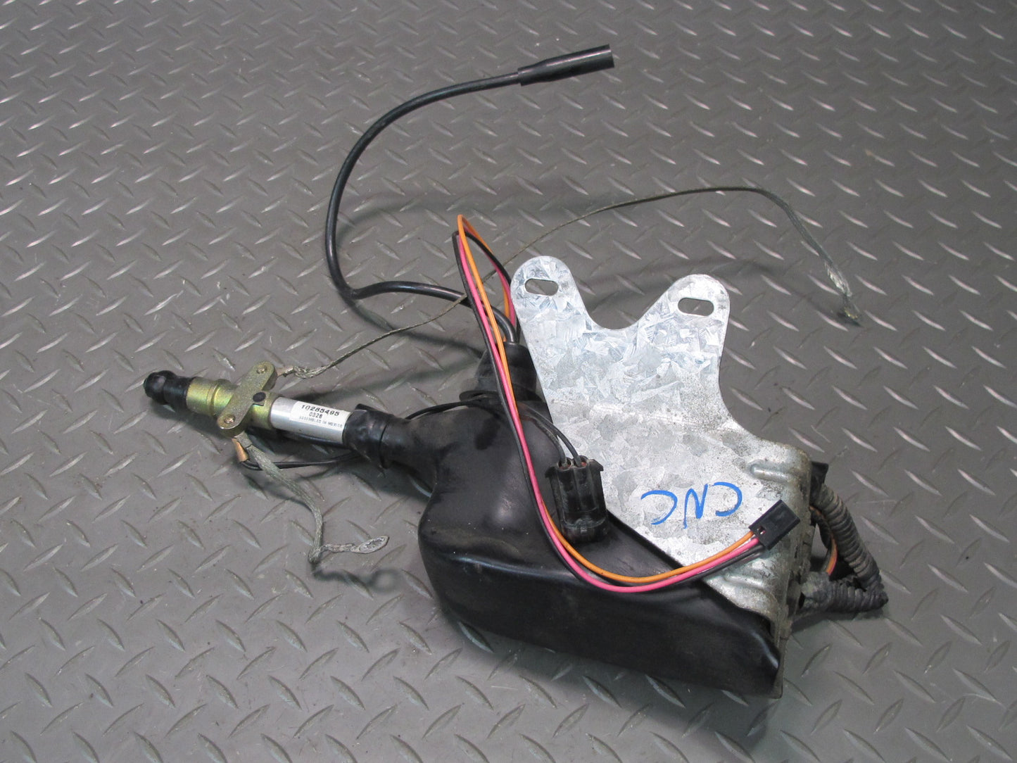 98-04 Chevrolet Corvette C5 Conv Rear Radio Power Antenna w Motor Assembly OEM