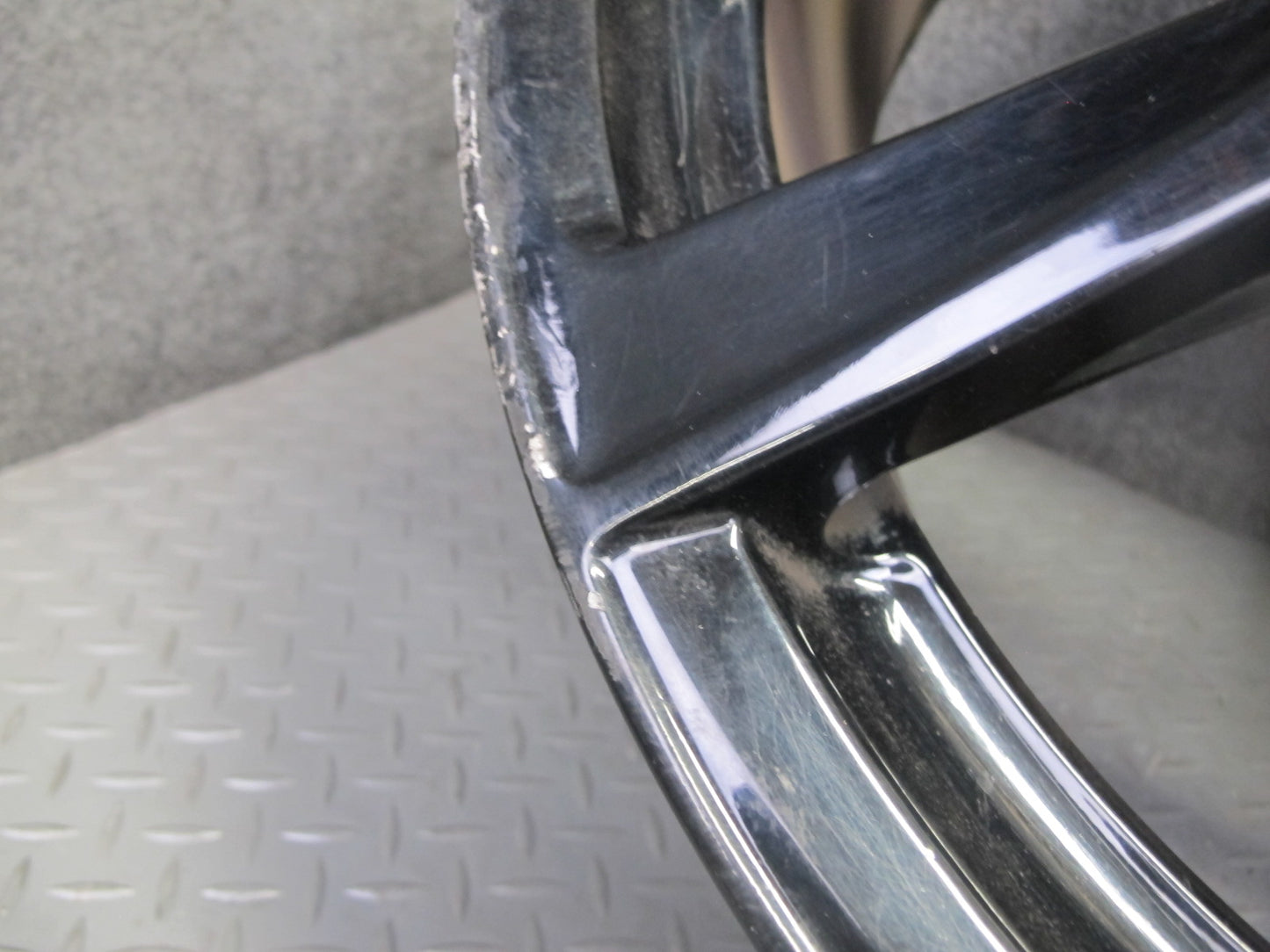 08-14 Lexus USE20L Is-f Front Right R19 19" Alloy Wheel Rim 19X8J ET45 OEM