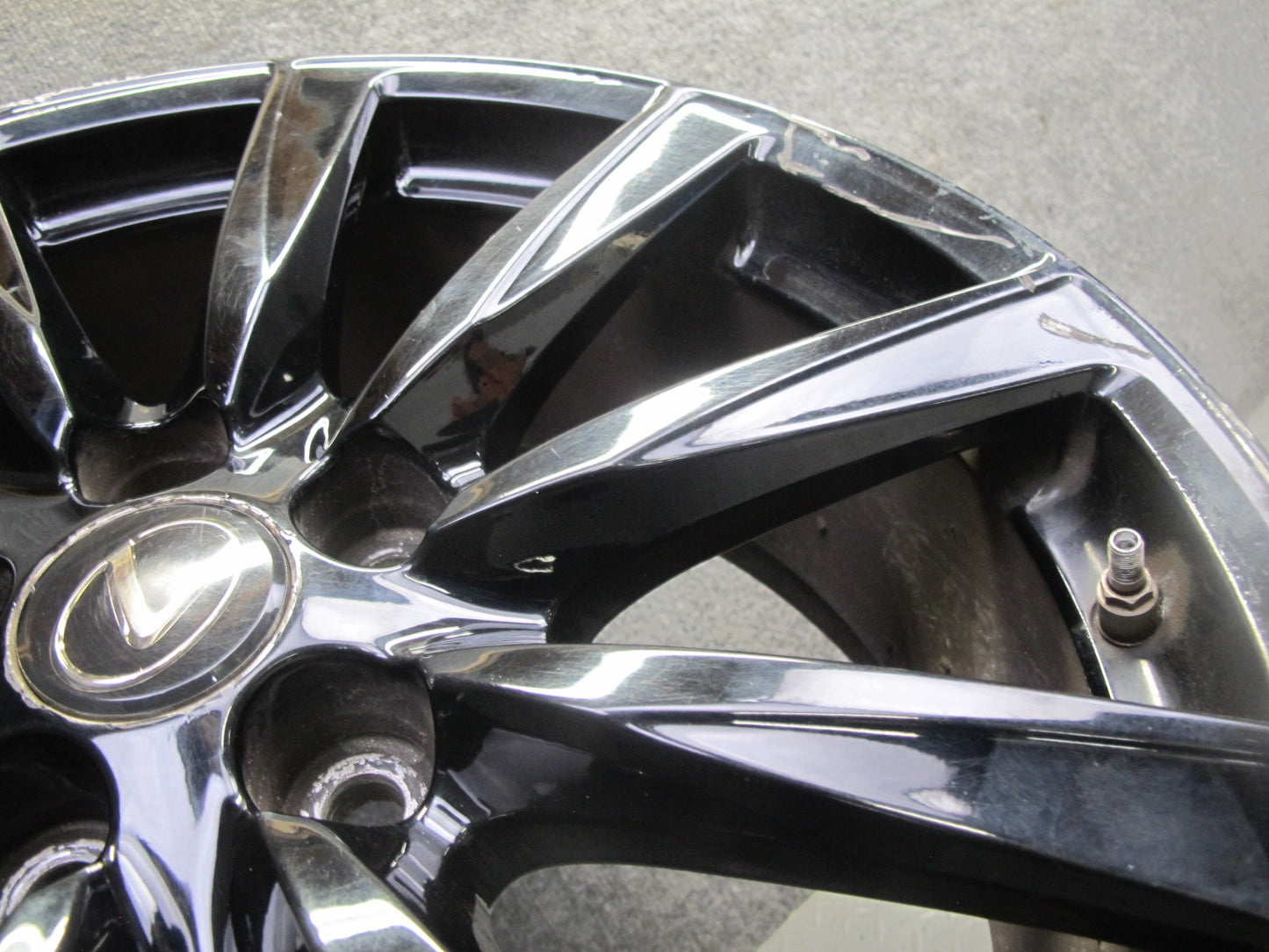 08-14 Lexus USE20L Is-f Front Right R19 19" Alloy Wheel Rim 19X8J ET45 OEM