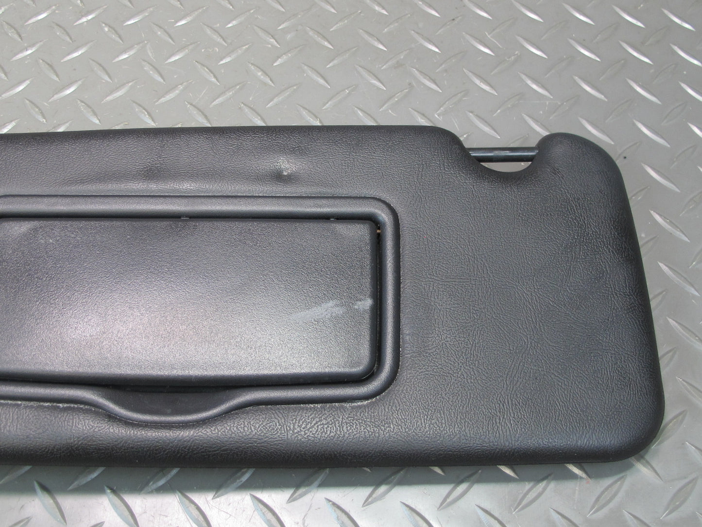 03-06 Chevrolet SSR Set of 2 Front Left & Right Sun Visor Black OEM