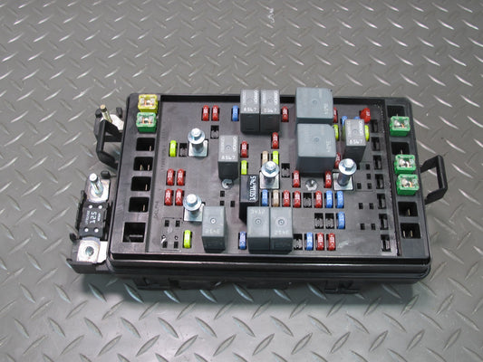05-06 Chevrolet SSR 6.0L LS2 A/T Engine Bay Relay Fuse Box OEM