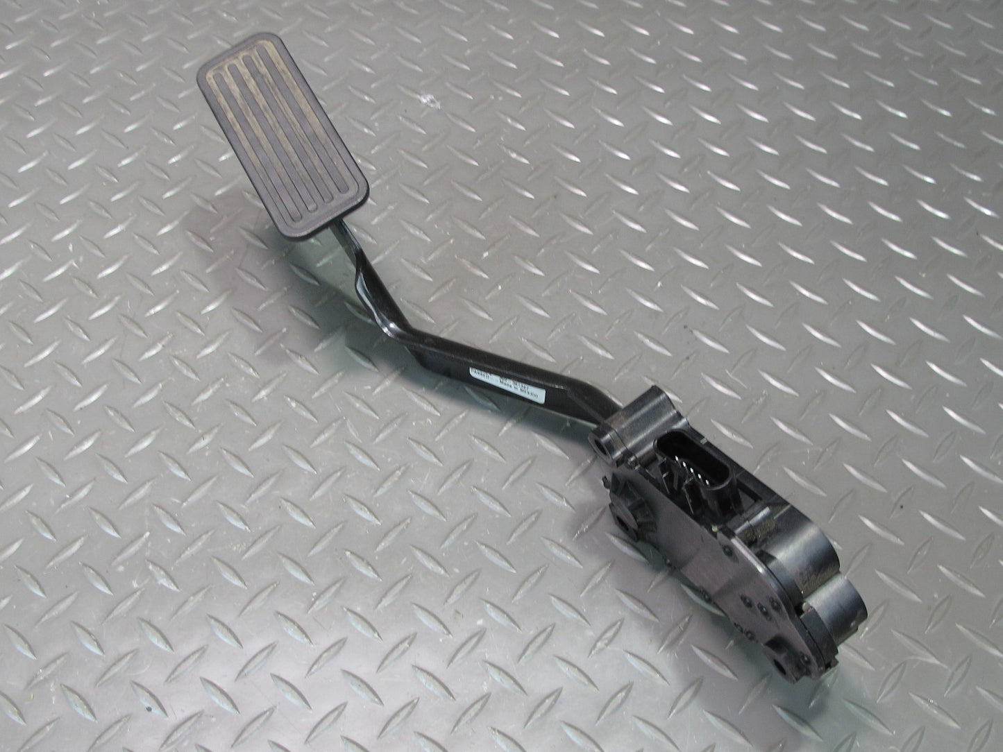 03-06 Chevrolet SSR A/T Accelerator Gas Pedal 15187573 OEM