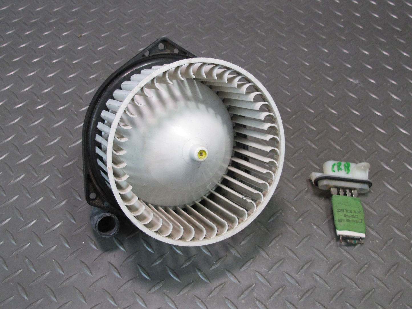 03-06 Chevrolet SSR A/C Heater Blower Motor Fan w Resistor OEM