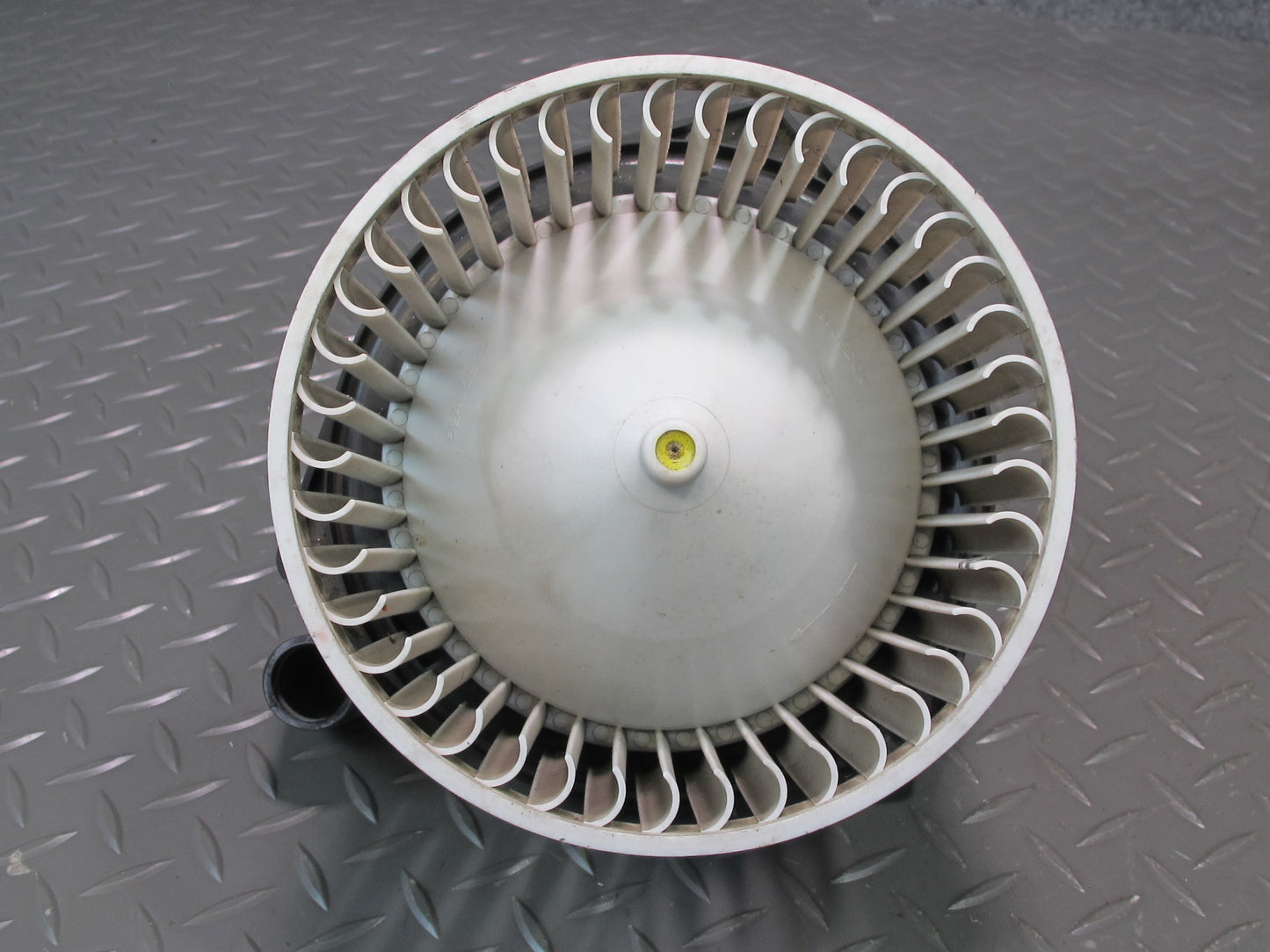 03-06 Chevrolet SSR A/C Heater Blower Motor Fan w Resistor OEM
