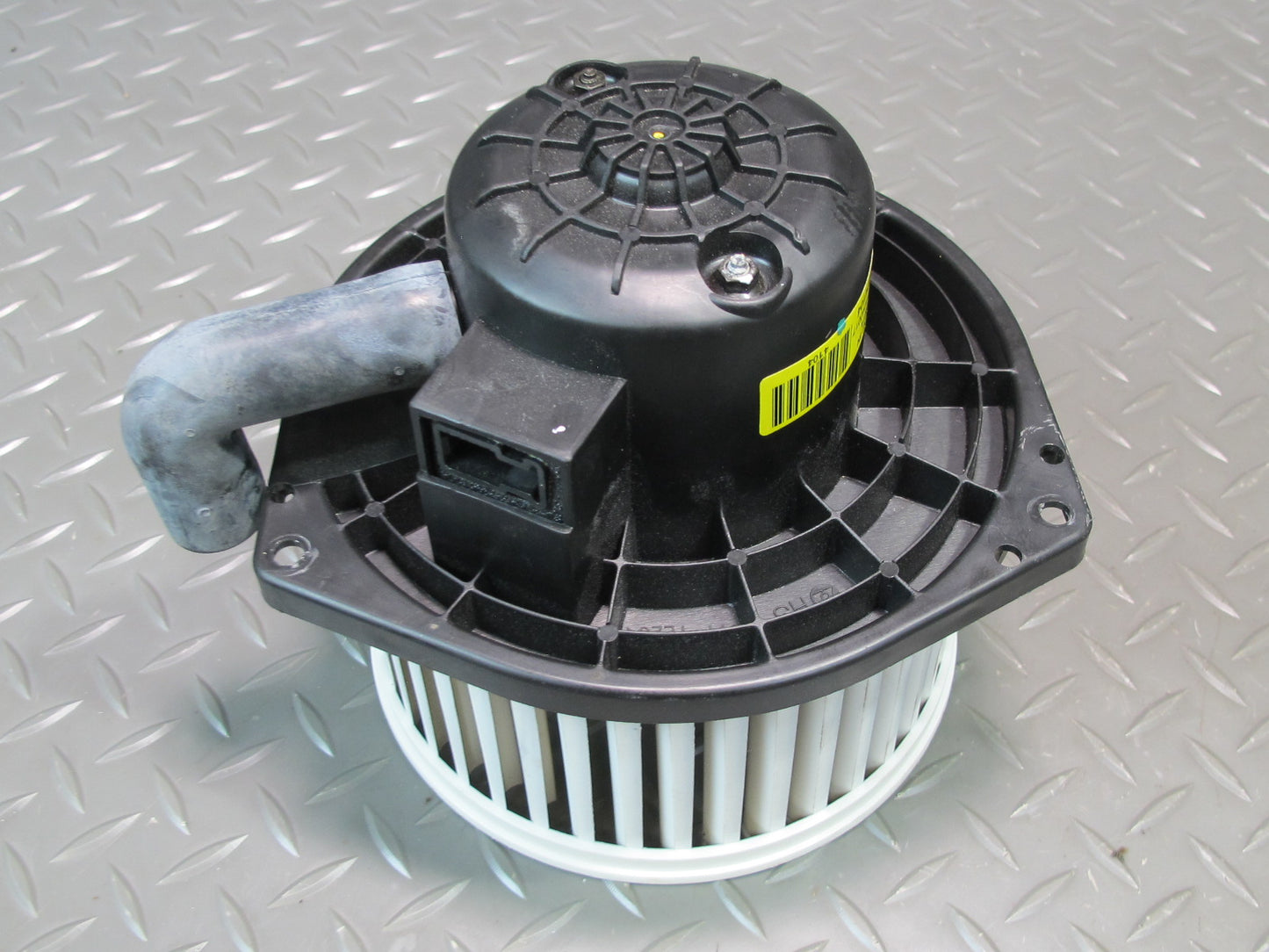 03-06 Chevrolet SSR A/C Heater Blower Motor Fan w Resistor OEM