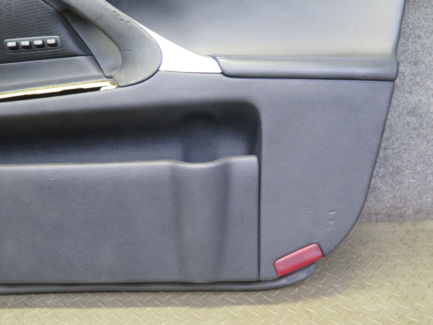 2008 Lexus USE20L Is-f Front Right Interior Door Panel Trim Cover Black OEM