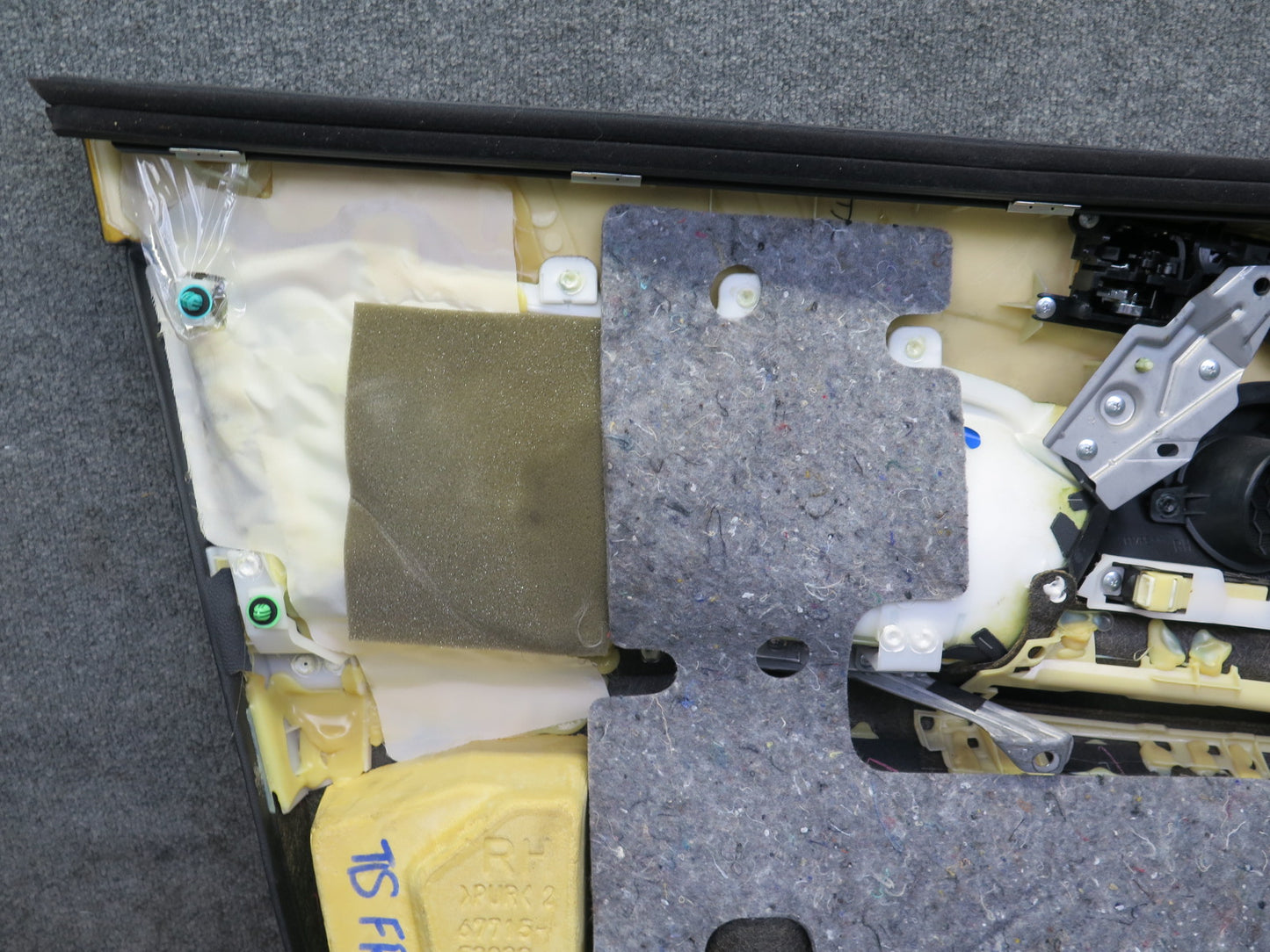 2008 Lexus USE20L Is-f Front Right Interior Door Panel Trim Cover Black OEM