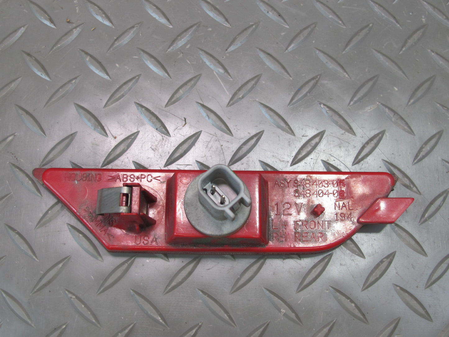 03-06 Chevrolet SSR Set of Rear Right & Left Bumper Side Marker Light Lamp OEM