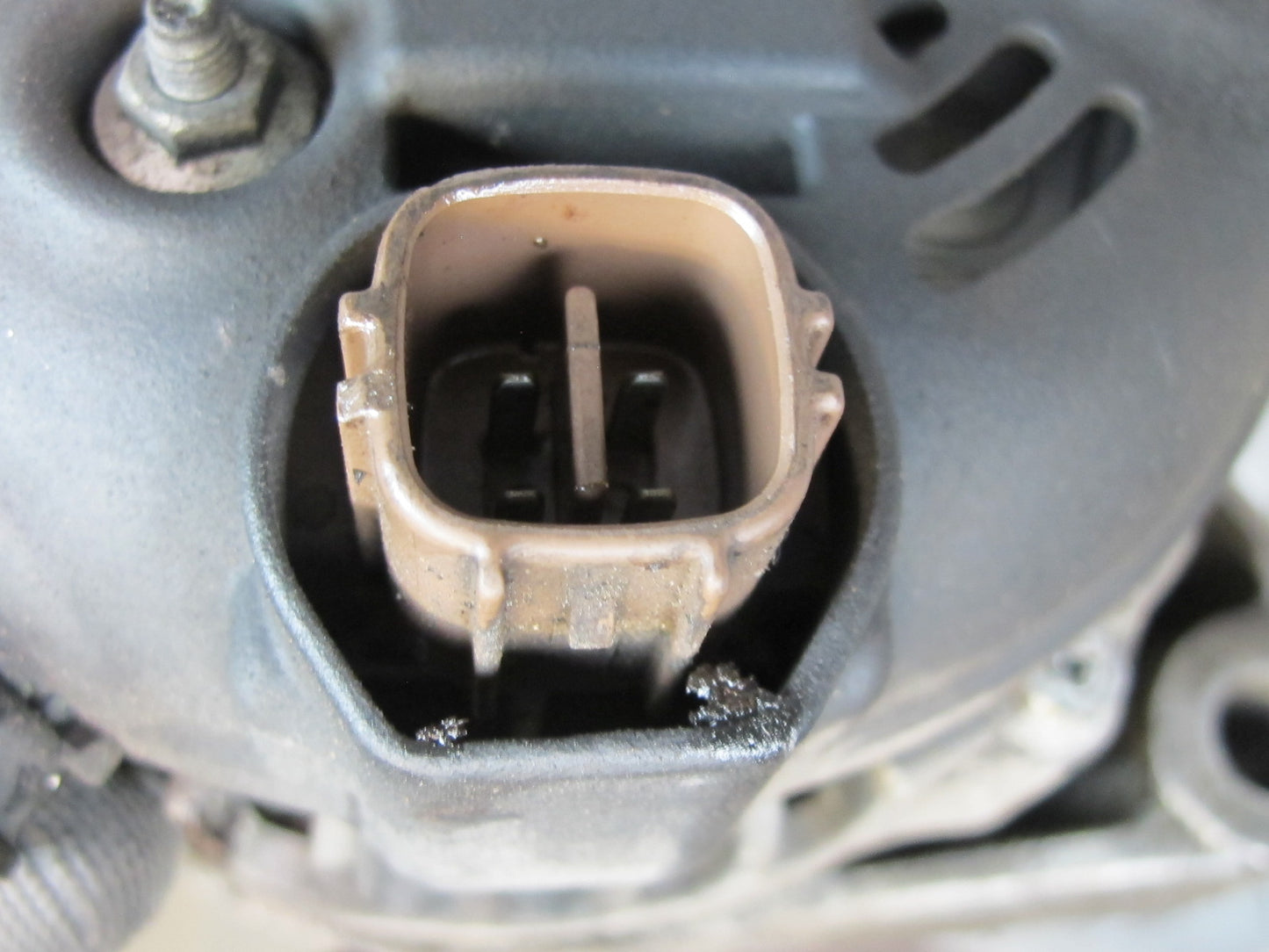 2004-2009 Lexus UZJ120L GX470 4.7L Engine Alternator Generator 27060-50360