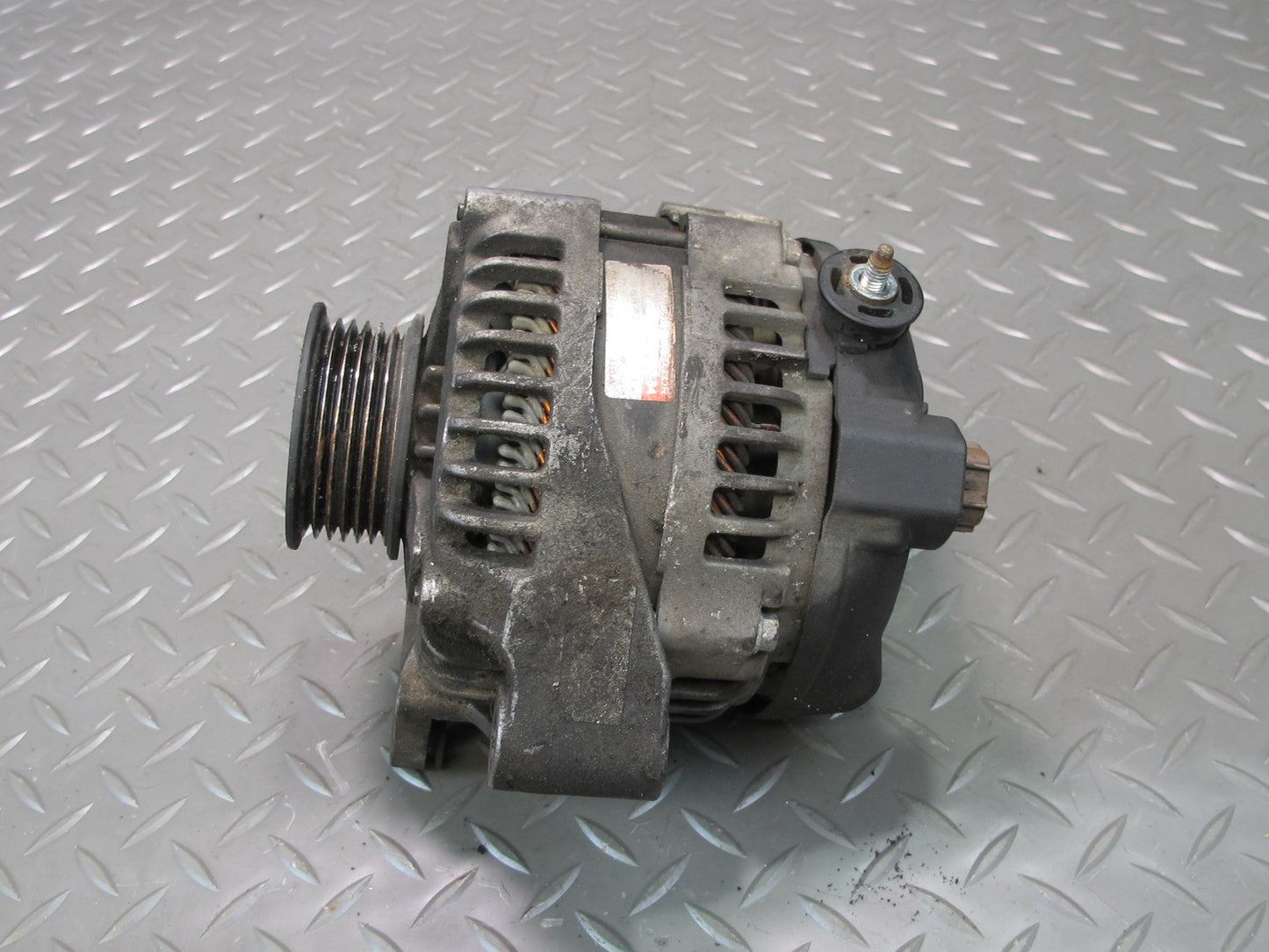 2004-2009 Lexus UZJ120L GX470 4.7L Engine Alternator Generator 27060-50360