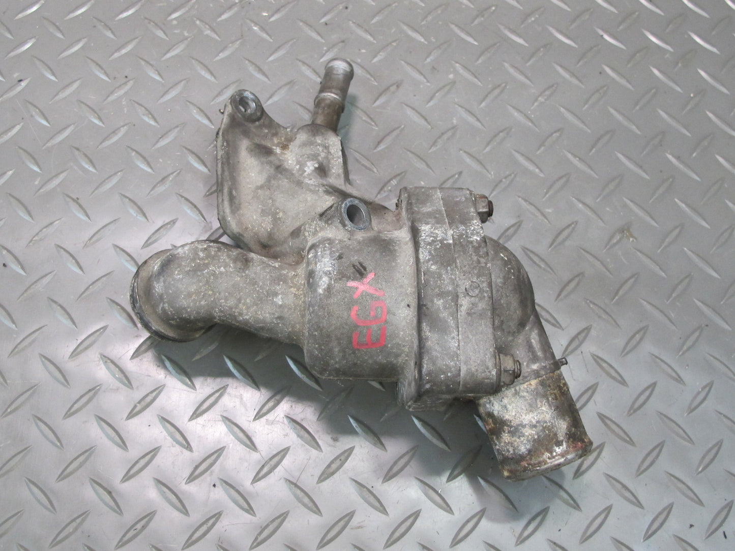 2004-2009 Lexus UZJ120L GX470 4.7L 2UZFE Engine Thermostat Housing W/ Pipe Set