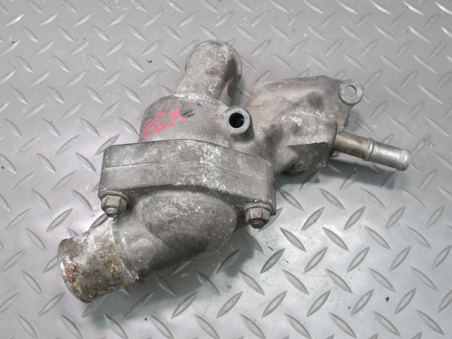 2004-2009 Lexus UZJ120L GX470 4.7L 2UZFE Engine Thermostat Housing W/ Pipe Set