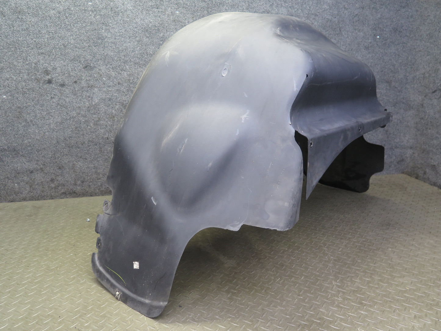 03-06 Chevrolet SSR Rear Right Fender Liner Splash Shield 15119960 OEM