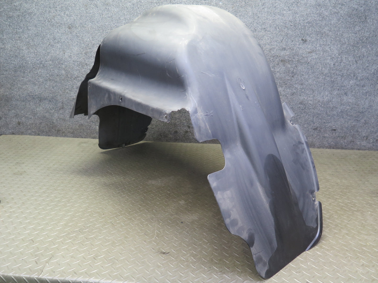 03-06 Chevrolet SSR Rear Right Fender Liner Splash Shield 15119960 OEM